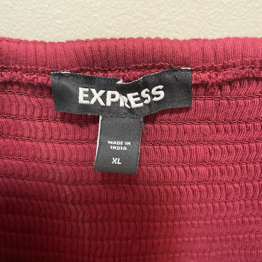 Express Cropped Puff Sleeve Top - Picture 3 of 3